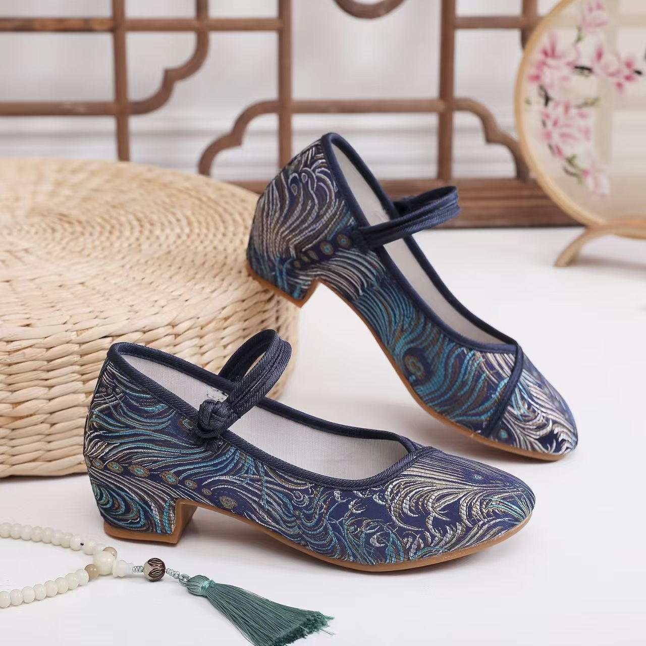 Scarpe Cheongsam da Donna 2026 - Ethnic Fabric recensione e prezzo