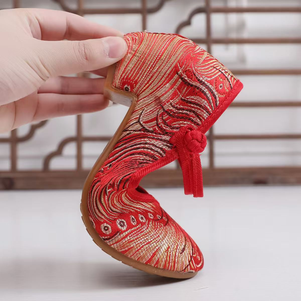 Scarpe Cheongsam da Donna 2026 - Ethnic Fabric recensione e prezzo